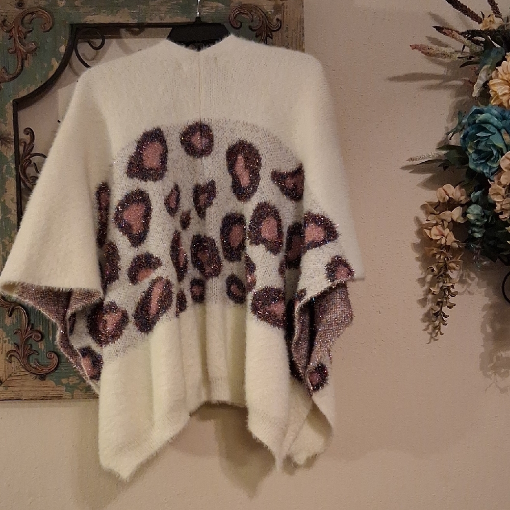 Anthropologie Beige and Brown Patterned Cape. NWT Size ONE SIZE - Picture 8 of 12